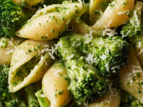 Easy Healthy Broccoli Pasta
